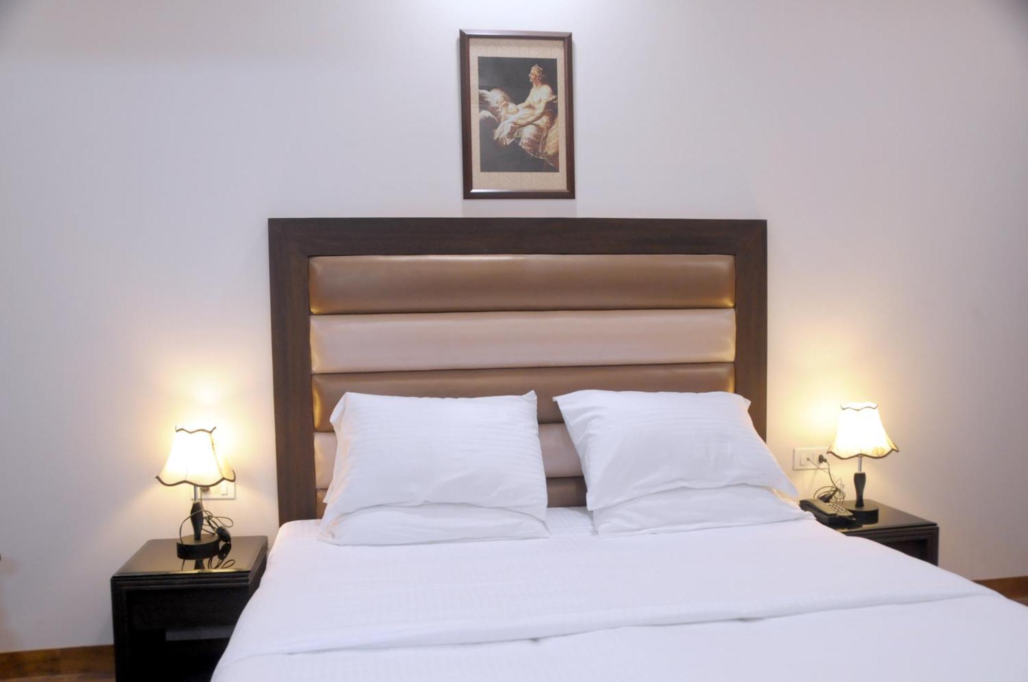 Hotel Prems Paradise Amritsar Exterior photo