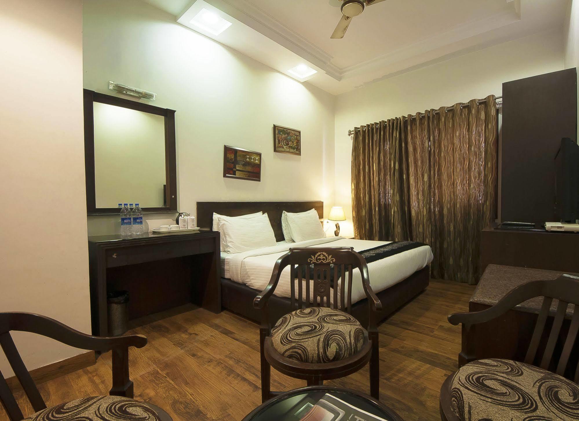 Hotel Prems Paradise Amritsar Exterior photo